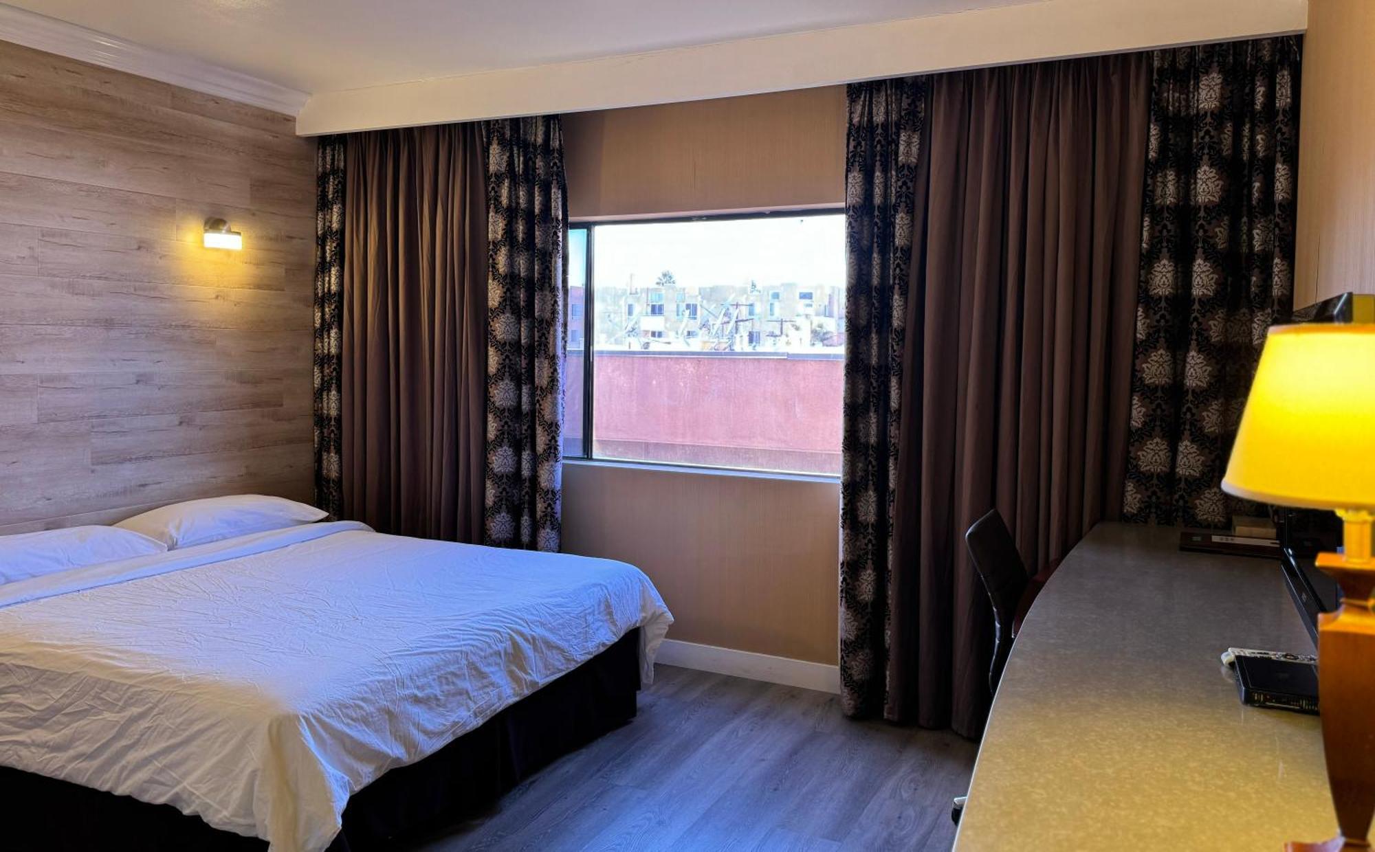 לוס אנג'לס Garden Suite Hotel And Resort מראה חיצוני תמונה